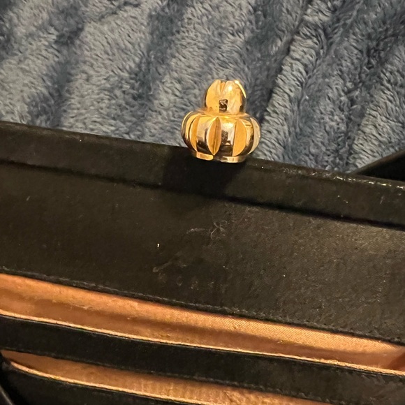 Vintage Koret Handbag Purse with gold tone clasp - Picture 4 of 10